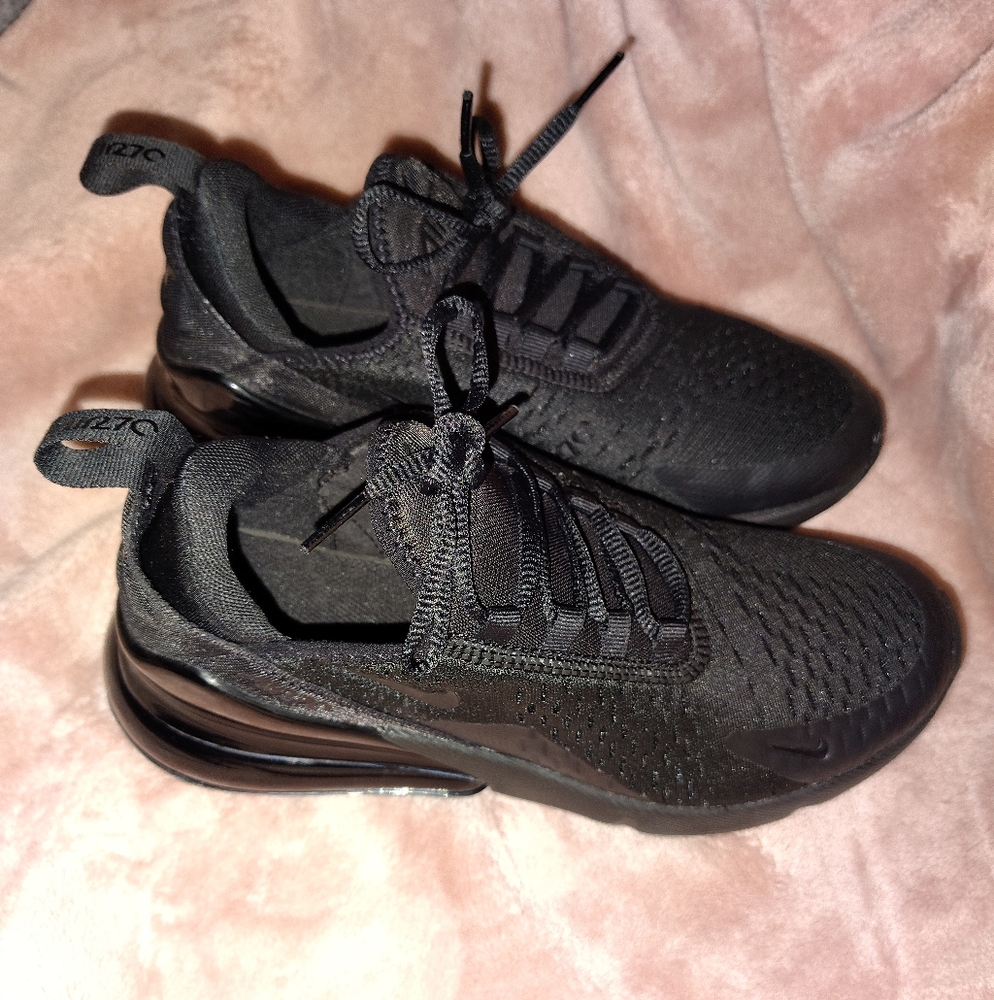 Nike 270s - Picture 3 of 4